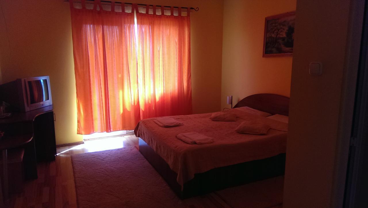 Pensiunea Brigi Satu Mare Extérieur photo